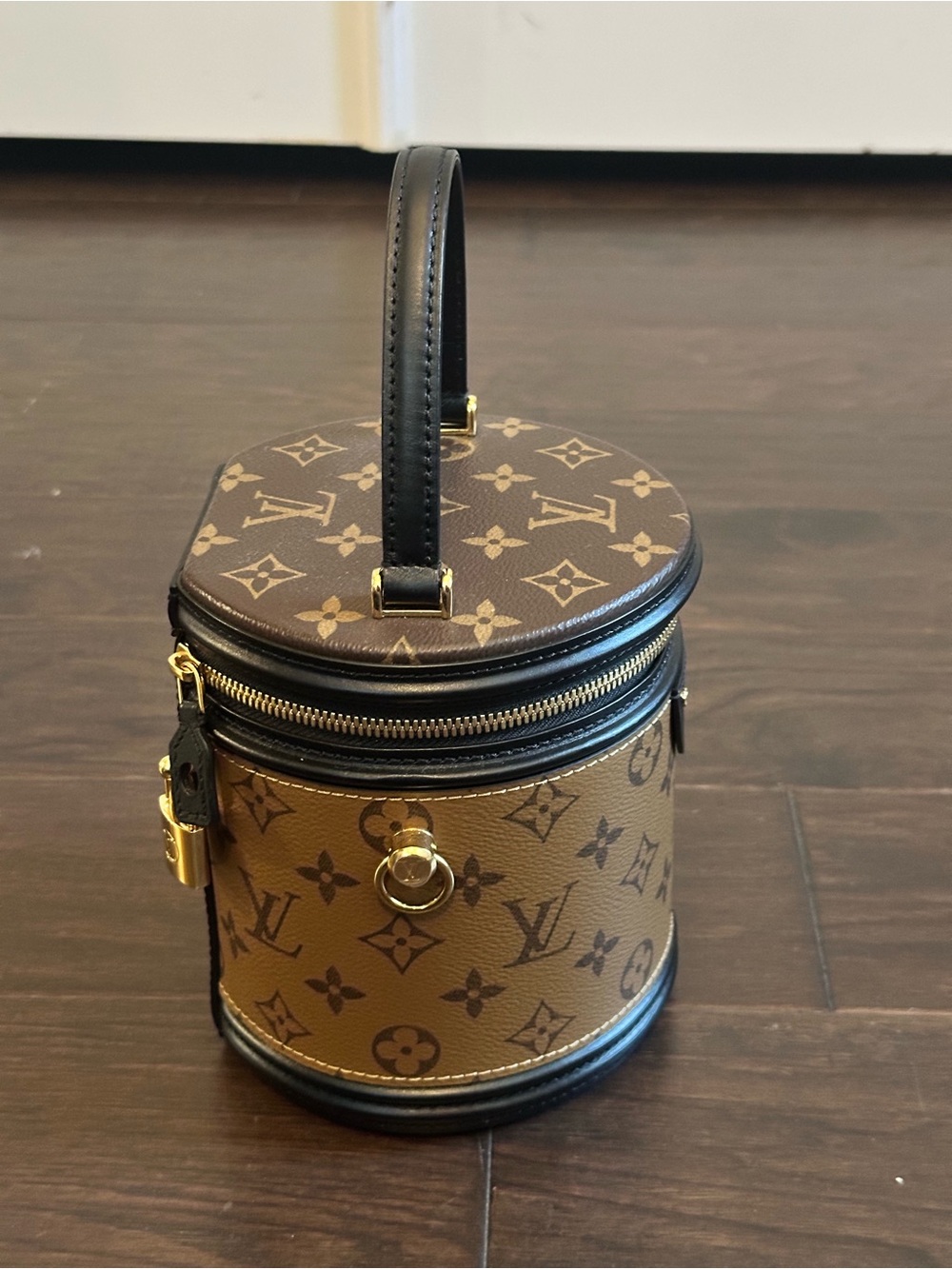 Louis Vuitton Cannes Reverse Monogram - Picture 4 of 14
